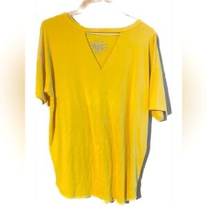 Size XL- Crazy Train Mustard Yellow Key hole Top 🗝️🗝️